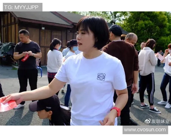 南京乒乓球队协作之道:探寻团队配合与默契的成功秘诀 南京乒乓球队协作之道:探寻团队配合与默契的成功秘诀