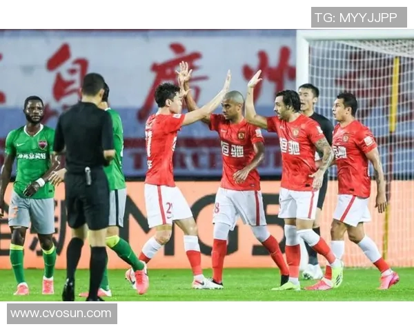 深入分析深圳篮球队盯防战术的特点与应用策略