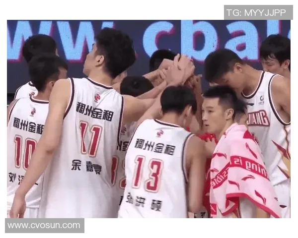 杭州足球队在世锦赛积分榜上以82分稳居第一名展现强劲实力 杭州足球队在世锦赛积分榜上以82分稳居第一名展现强劲实力