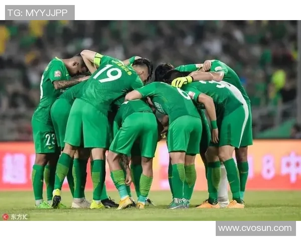 武汉羽毛球队以94分领跑世锦赛积分榜展现强劲实力 武汉羽毛球队以94分领跑世锦赛积分榜展现强劲实力